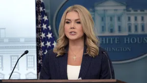 Casa Albă respinge informațiile privind transferul a mii de migranți la Guantánamo