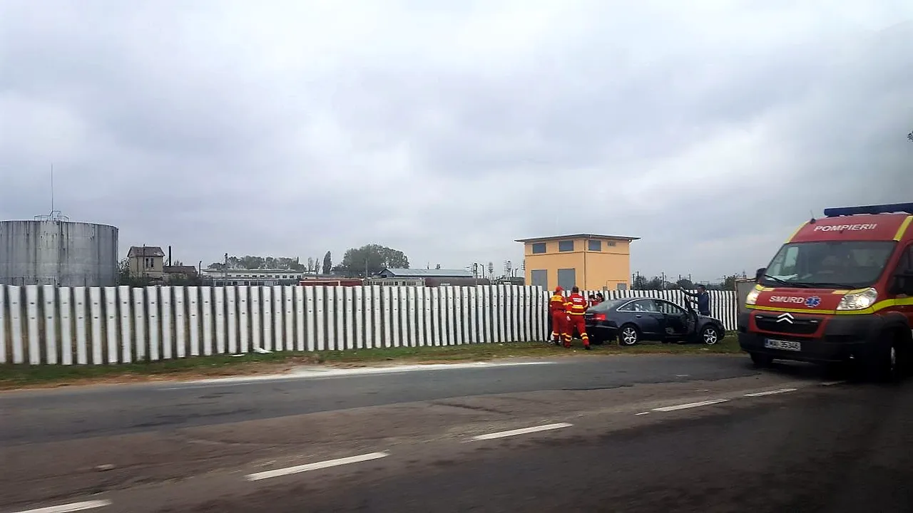 Un tânăr fără permis, care a condus drogat pe contrasens şi s-a certat cu paramedicii, a provocat un accident rutier | FOTO, VIDEO 