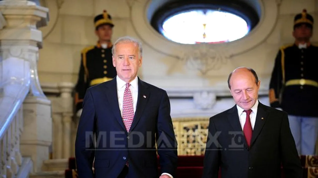 Băsescu şi Biden: Orice intervenţie rusă în Ucraina ar fi o încălcare a legislaţiei internaţionale