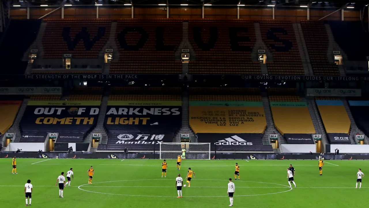 Planurile pentru revenirea fanilor pe stadioanele din Anglia au picat, după creştere exponenţială a cazurilor de COVID-19