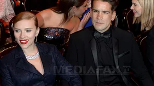 Scarlett Johansson s-a căsătorit cu jurnalistul francez Romain Dauriac