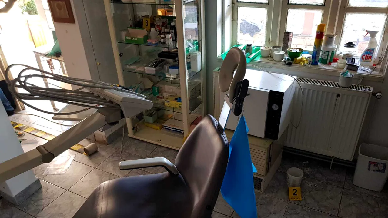 Bărbatul acuzat că a practicat fără drept meseria de dentist în comuna Gruiu spune că nu profesa 