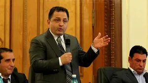 Vanghelie: Nu sunt nici cu Geoană, nici cu Băsescu