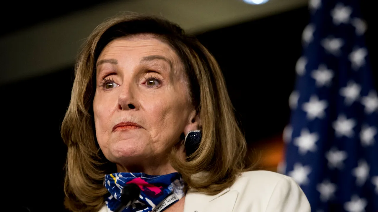Locuinţa lui Nancy Pelosi a fost spartă. Soţul ei a ajuns la spital după ce a fost 