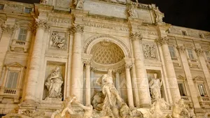 Suma uriaşă aruncată anual în celebra Fontana di Trevi. Ce se întâmplă cu banii strânşi