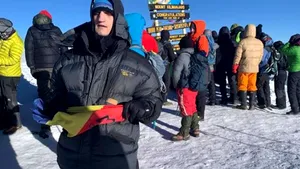 Primul alpinist nevăzător român care a cucerit vârful Kilimanjaro: „Şi, am reuşit” FOTO