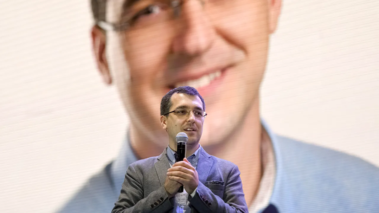 Vlad Voiculescu a comentat informaţiile referitoare la colaborarea tatălui său cu Securitatea: „Nu e perfect, a făcut greşeli