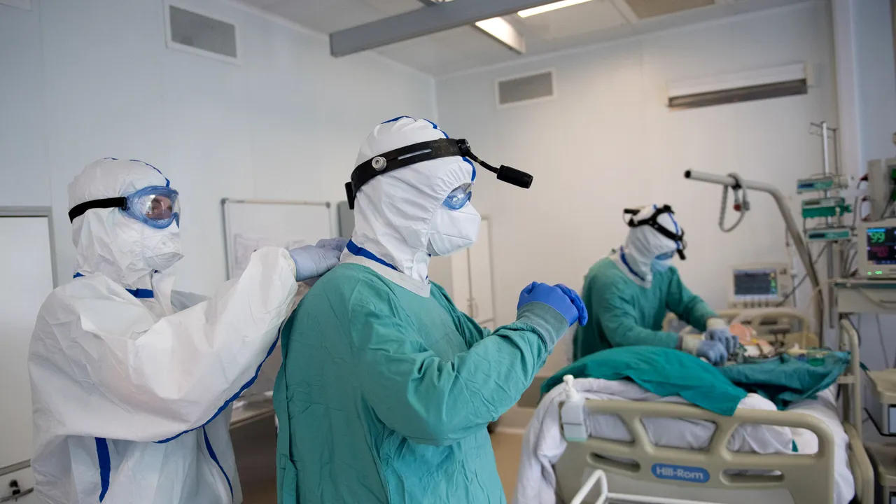 Focar de coronavirus la un cămin de bătrâni / 12 oameni sunt internaţi
