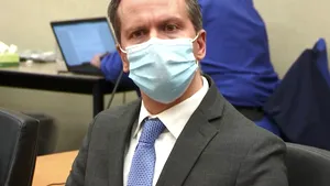 Fostul poliţist acuzat de uciderea lui George Floyd face apel la condamnare. Ce motive invocă Derek Chauvin