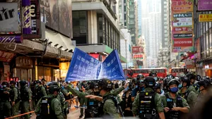 Aproape 300 de persoane au fost arestate la protestele organizate în Hong Kong din cauza alegerilor locale amânate

