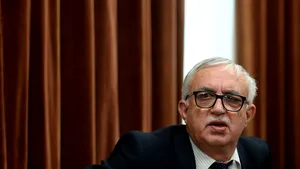 Augustin Zegrean, fost preşedinte al CCR: „Oamenii au dreptul să îşi facă o proiecţie economică, de viaţă, chiar şi în vreme de pandemie”
