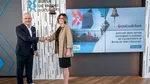 UniCredit Bank a fost primită oficial printre participanții la sistemul de tranzacționare al Bursei de Valori București. Avantajele pentru clienții grupului