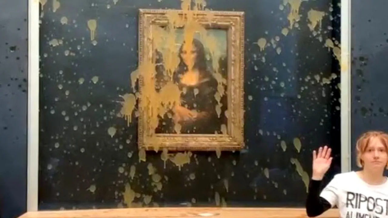 Protestatarii au aruncat cu supă în tabloul Mona Lisa de la Louvre din Paris / Protestar: 