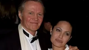 Angelina Jolie şi tatăl ei sunt la cuţite din cauza războiului din Fâşia Gaza