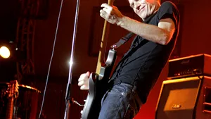 Bryan Adams şi Costel Busuioc, invitaţi de onoare la 