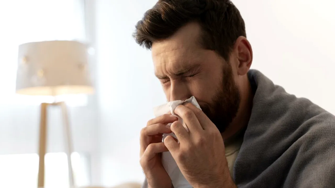 Tulpina H3N2 lovește mai puternic decât gripa obișnuită. Cine trebuie să se vaccineze urgent