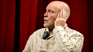 Ambasada României în SUA: John Malkovich e aproape jumătate român - o veste bună în contextul rolului său din filmul „Cravata Galbenă”
