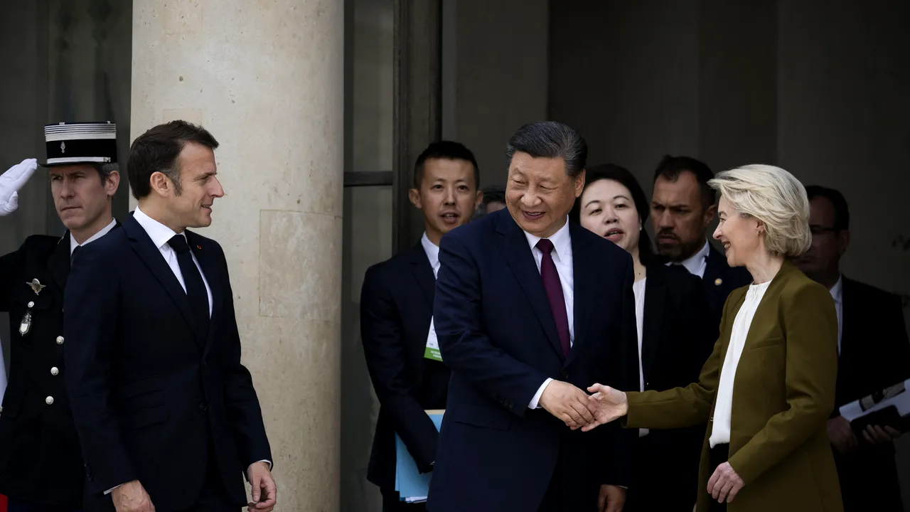 Macron şi von der Leyen îl presează pe Xi al Chinei cu privire la comerţ în discuţiile de la Paris