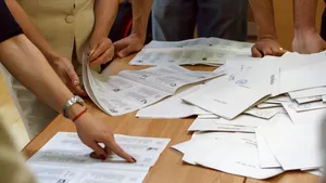 Rezultate finale ALEGERI PARLAMENTARE 2020. Cinci partide intră în Parlament. AUR ia peste 9% din voturi / Pro România şi PMP nu trec pragul electoral