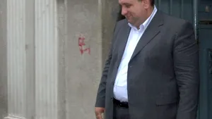 Dumitru Iliescu îi cere lui Băsescu să dovedească acuzaţiile legate de arhiva DGIPI