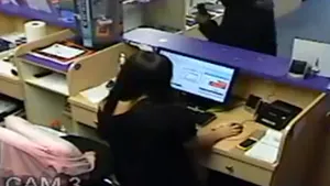 O vânzătoare din SUA a oprit un jaf armat, invocându-l pe Iisus - VIDEO