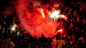 Incidente între suporterii echipei Dinamo şi jandarmi