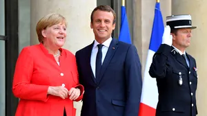 Angela Merkel salută discursul lui Emmanuel Macron, susţinând necesitatea unor reforme pentru buna funcţionare a UE
