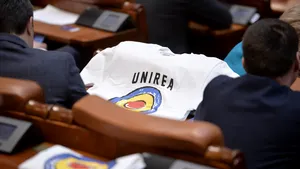 Socialiştii din Republica Moldova cer condamnarea Declaraţiei Parlamentului de la Bucureşti privind Unirea Basarabiei cu România