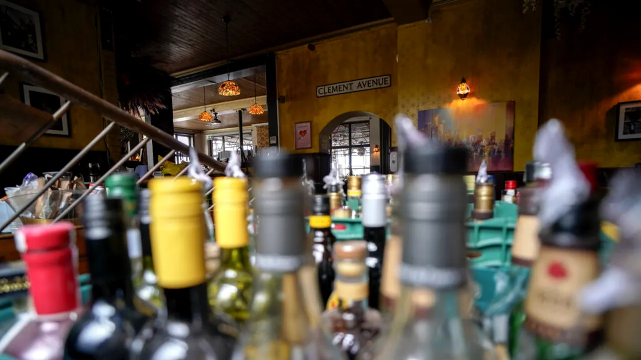 Un bar din Italia „amendează