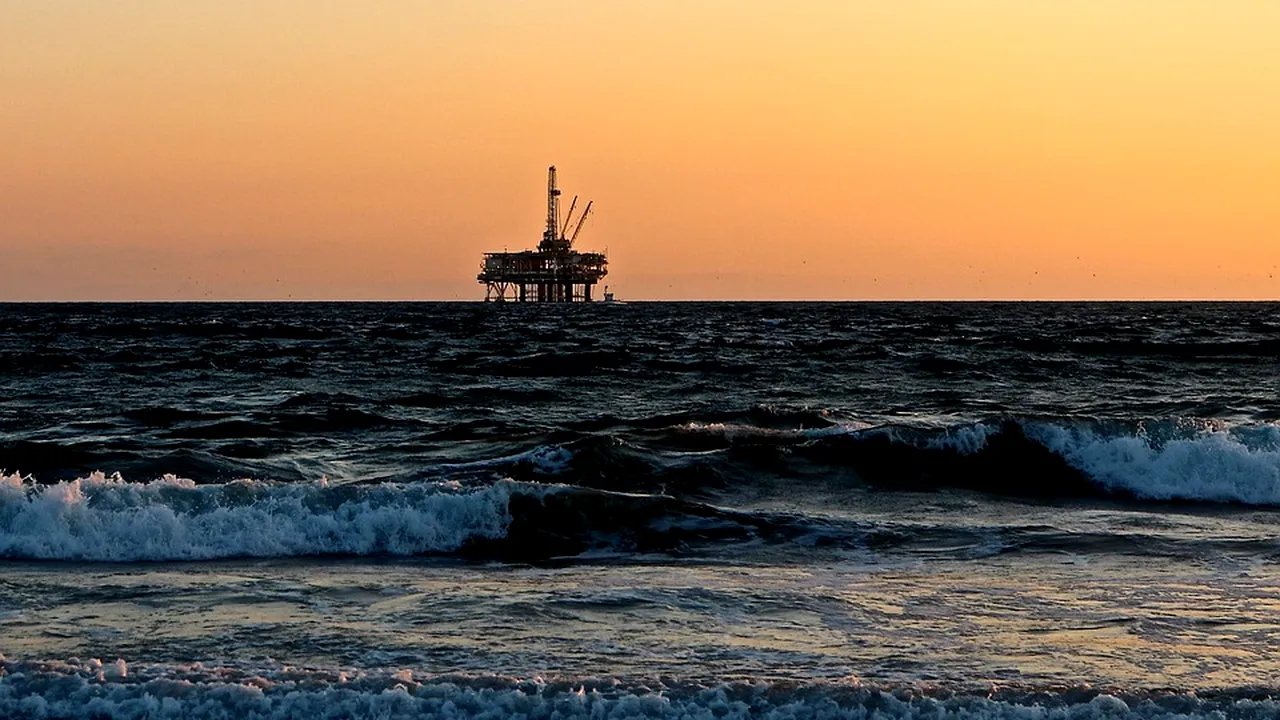 RETROSPECTIVĂ | Legea offshore. Ping-pong cu gazele din Marea Neagră