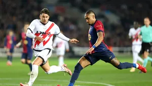 Rayo Vallecano, cu Andrei Rațiu integralist, pierde la limită pe terenul Barcelonei, în La Liga