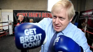 Partidul Conservator al premierului Boris Johnson ar putea câştiga majoritatea parlamentară