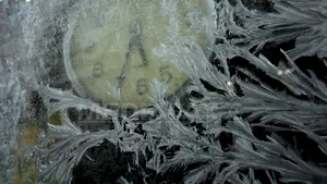 În noaptea aceasta trecem la ora de iarnă. Ceasurile vor fi date cu o oră înapoi