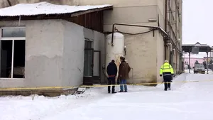 Explozie la fabrica de confecţii din Strehaia, un bărbat a murit