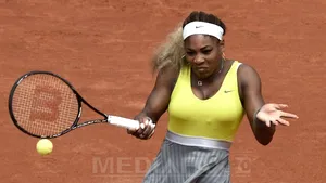 Serena Williams, deţinătoarea titlului, eliminată de Muguruza, în turul doi la Roland Garros