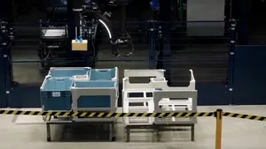 Amazon folosește inteligența artificială pentru a face roboții lucrători mai buni în depozite. Cum funcționează Blue Jay