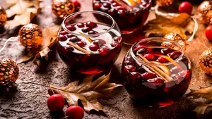  Reţeta inedită de vin fiert: Cum să prepari vin fiert acasă, în câţiva paşi simpli