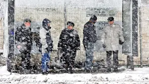 COD PORTOCALIU: Cum arată Capitala la prima ninsoare serioasă din această iarnă - GALERIE FOTO