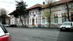 Patru funcţionari publici, între care directorul medical al Spitalului de Psihiatrie Bucureşti, găsiţi incompatibili de ANI