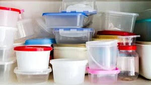 Ce termen de valabilitate are un recipient de plastic?