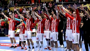 Dinamo Bucureşti pierde meciul cu PSG, dar e calificată în optimile Ligii Campionilor la handbal