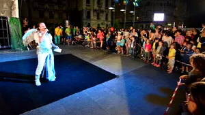 O noapte a muzeelor, inedită pentru cei mici . Copii au interacţionat cu păpuşile Teatrului pentru copii şi Tineret “ Colibri” din Craiova