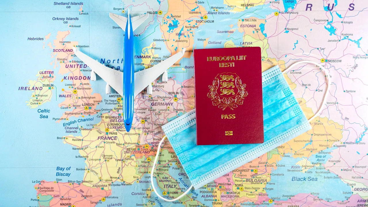 Carantină pentru persoanele nevaccinate care vin din Grecia. CNSU a actualizat lista ţărilor din zona roşie DOCUMENT