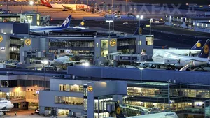 Alertă de securitate pe aeroportul din Frankfurt; două terminale au fost evacuate parţial - VIDEO