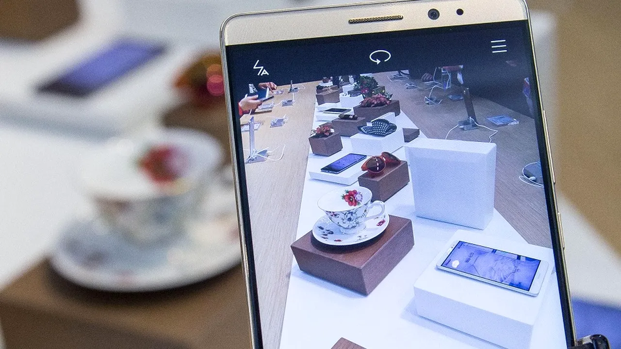 Huawei depăşeşte Samsung şi devine Nr. 1 în lume la vânzările de telefoane mobile