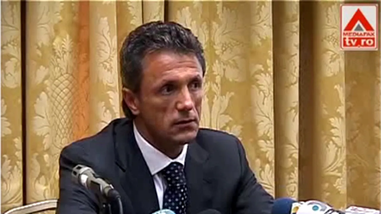 Popescu: Becali m-a anunţat prin SMS că Sandu vrea 400.000 de euro pentru a renunţa