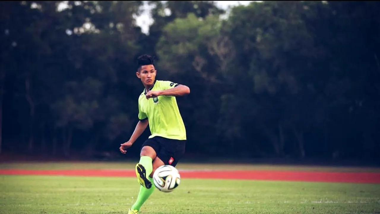 În ghetele celui mai bogat fotbalist. Cine este Faiq Bolkiah şi ce avere are
