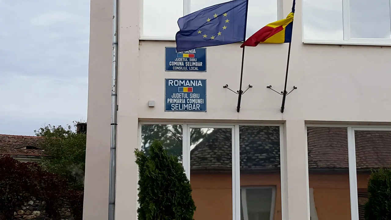 Soţia arhitectului şef din Şelimbăr, acuzat de luare de mită, a demisionat din USR
