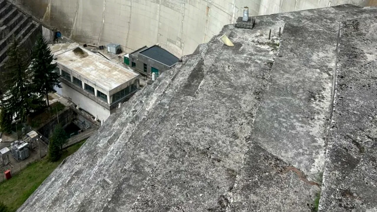 Apele Române: Lucrările hidrotehnice funcționează normal; umectările vizibile nu indică o avarie