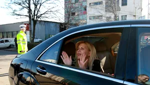 Udrea: Autoturismul de serviciu cu care circul îmi pune viaţa în pericol